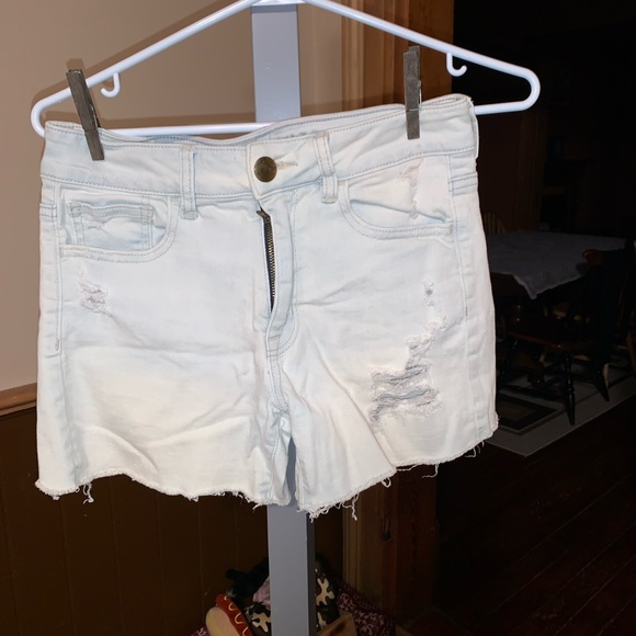 American Eagle denim shorts size 4. Freshly washed. - Picture 1 of 1